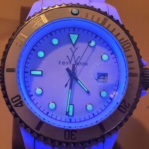 Toy Watch Plasteramic Silver/White Diver Style Women's Watch w/Date